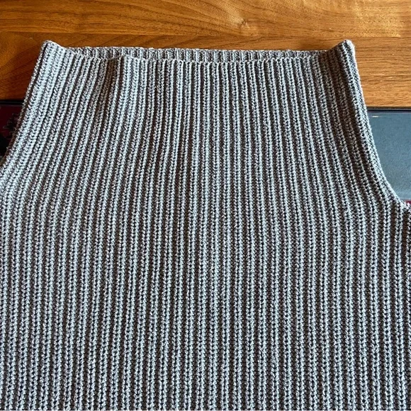 Lord & Taylor Gray Ribbed Sweater - Picture 2 of 8